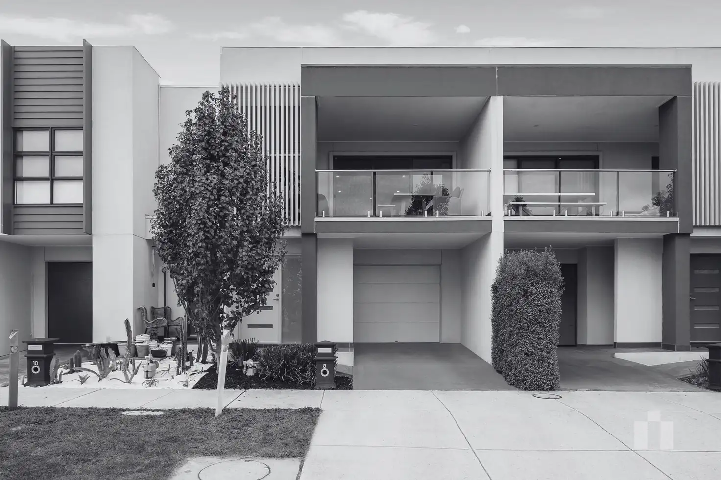 Main view of Homely townhouse listing, 8 Abbington Street, Craigieburn VIC 3064