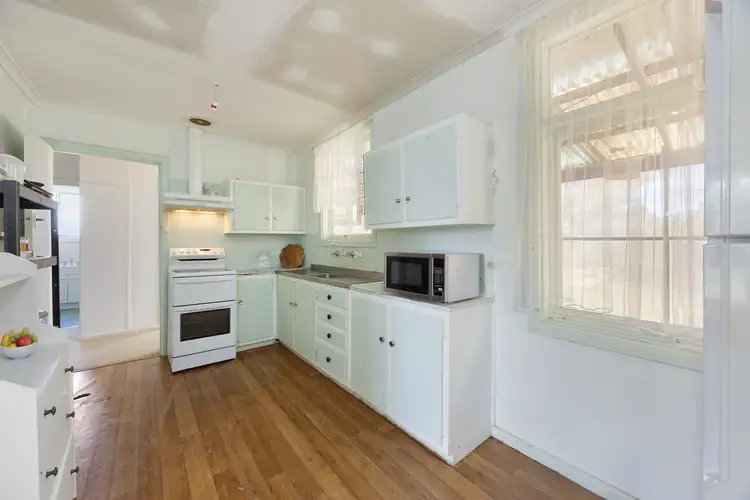 Fifth view of Homely house listing, 4 Hawkesbury Crescent, Lameroo SA 5302