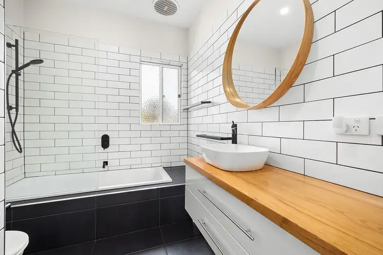 Fourth view of Homely house listing, 2 Scarlet Street, Mordialloc VIC 3195