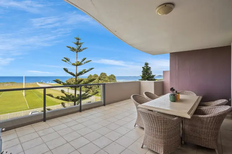 42/4 Bank Street, Wollongong NSW 2500