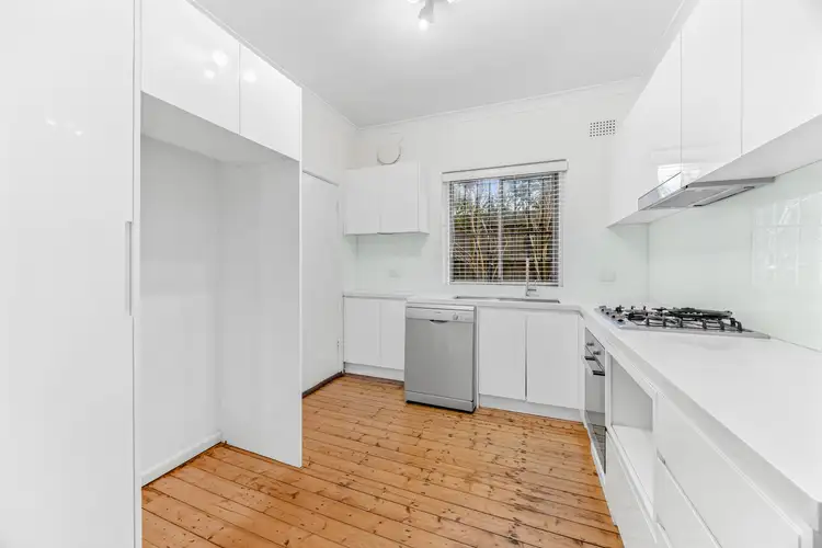 Third view of Homely apartment listing, 2/8 Ashley Street, Tamarama NSW 2026