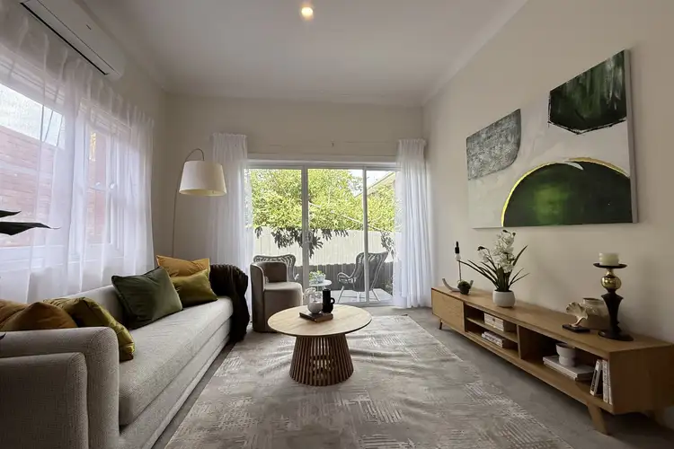 2/49 Smith Street, Brunswick West VIC 3055
