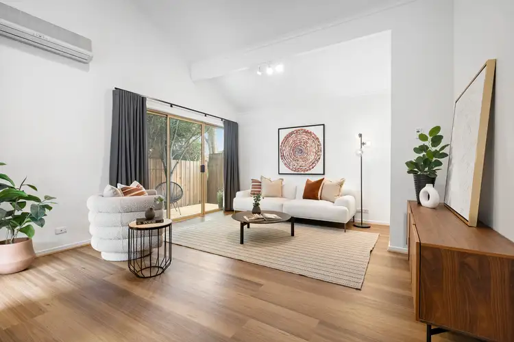 2/10 Renowden Street, Cheltenham VIC 3192