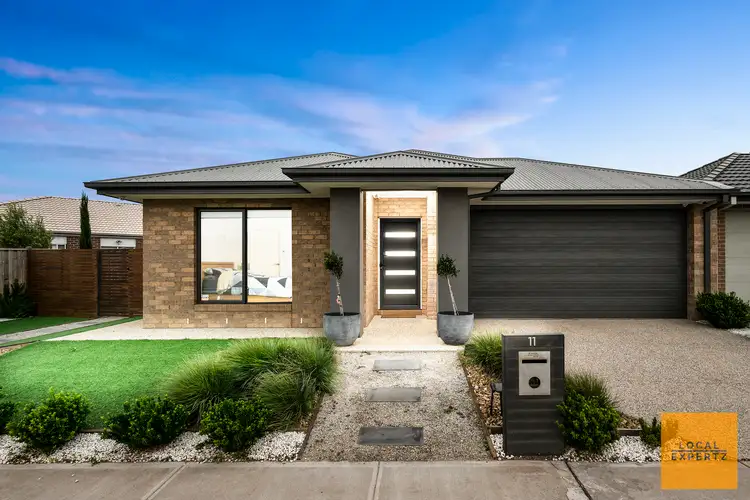 11 Bromley Circuit, Thornhill Park VIC 3335