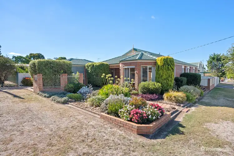 2 Weller Street, Maryborough VIC 3465