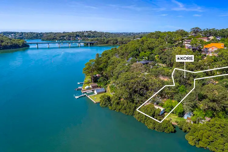 9 Stuart Close, Illawong NSW 2234
