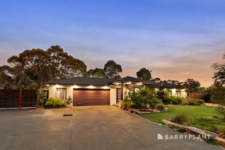 9 Coach House Lane, Beaconsfield VIC 3807