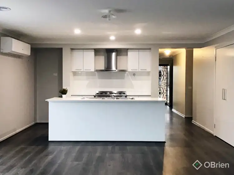 Second view of Homely house listing, 5 Kingfisher Road, Bairnsdale VIC 3875