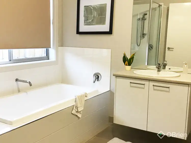 Fifth view of Homely house listing, 5 Kingfisher Road, Bairnsdale VIC 3875