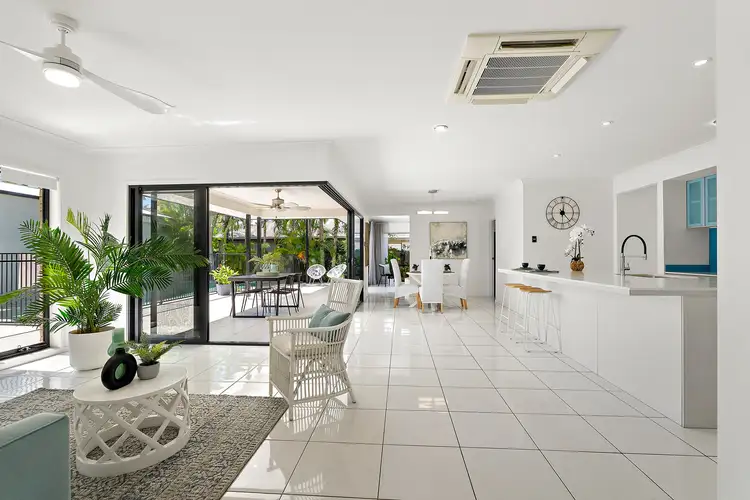 2 Wallace Close, Coes Creek QLD 4560