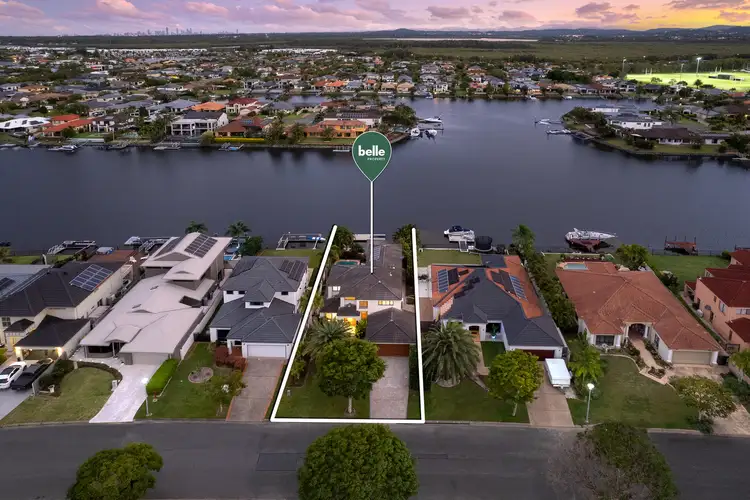 24 The Peninsula, Helensvale QLD 4212