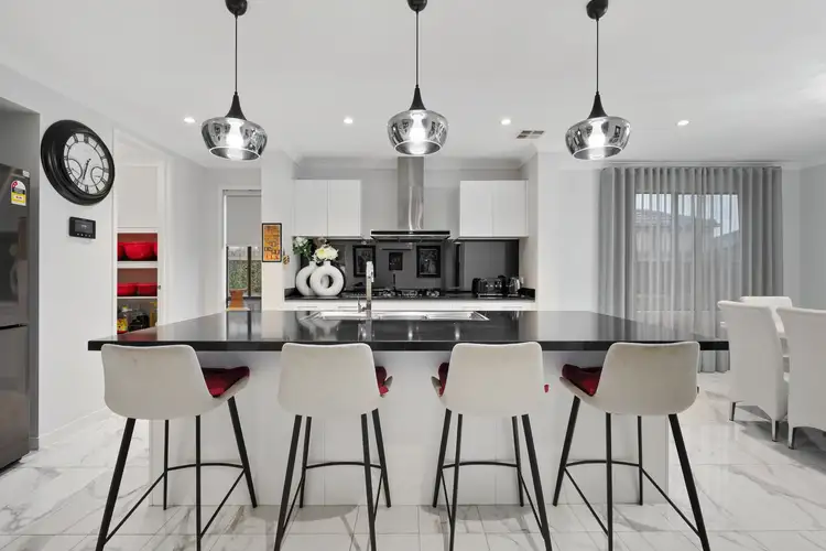Fifth view of Homely house listing, 31 Aspera Drive, Brookfield VIC 3338