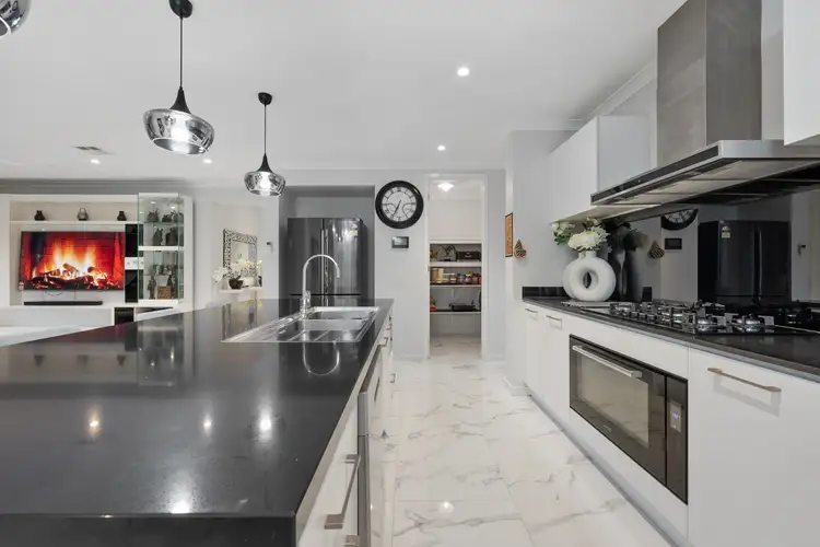 Sixth view of Homely house listing, 31 Aspera Drive, Brookfield VIC 3338