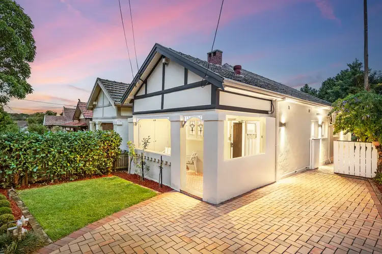 33 Massey Street