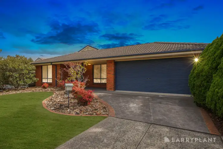 9 Grevillea Place, Pakenham VIC 3810