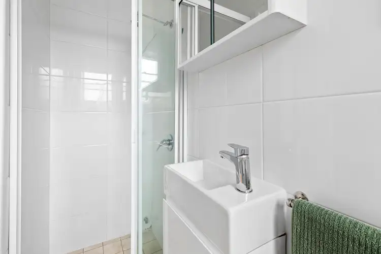 Fifth view of Homely studio listing, 29/76 Elizabeth Bay Road, Elizabeth Bay NSW 2011