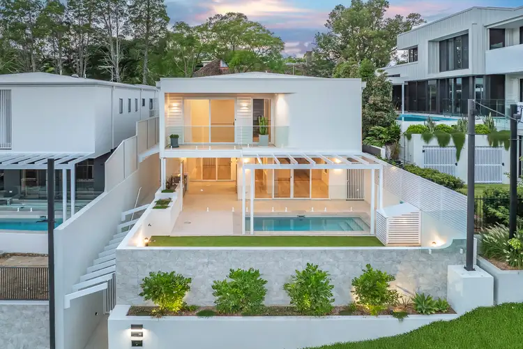 18 Victoria Street, Indooroopilly QLD 4068