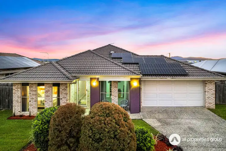 3 Lachlan Street