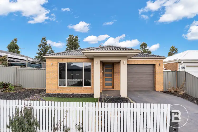 Second view of Homely house listing, 5 Orton Crescent, Maddingley VIC 3340