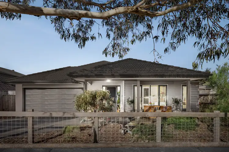 6 Lilydale Avenue, Eynesbury VIC 3338