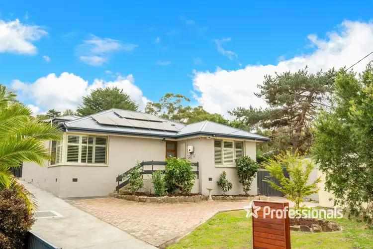 Main view of Homely house listing, 1/2 Croydondale Drive, Mooroolbark VIC 3138