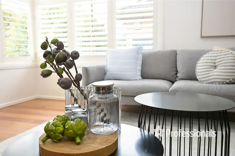 Sixth view of Homely house listing, 1/2 Croydondale Drive, Mooroolbark VIC 3138
