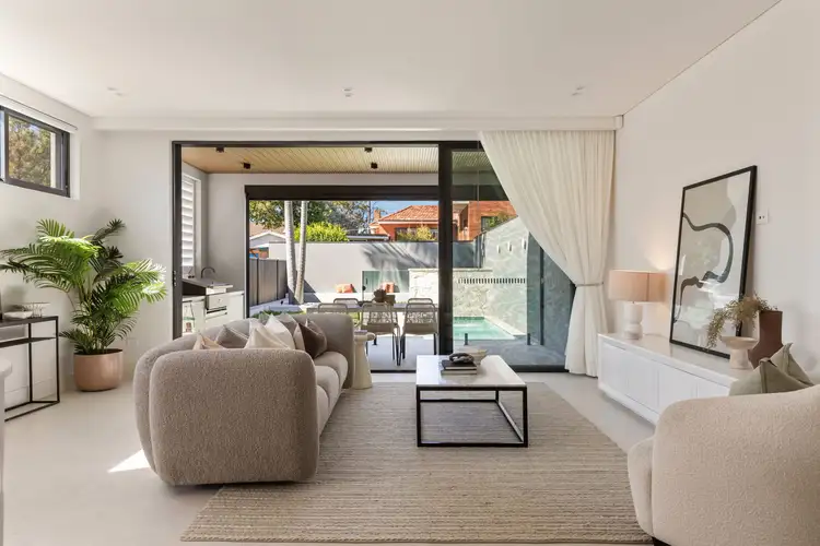 Second view of Homely semi-detached listing, 4a Rocklea Crescent, Sylvania NSW 2224