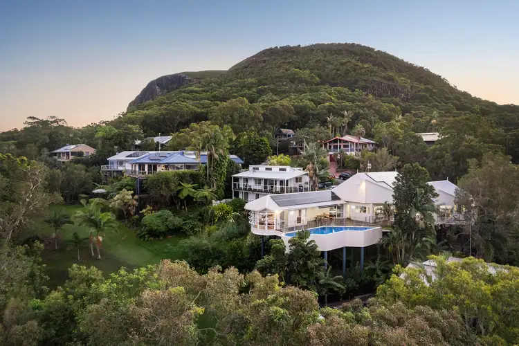 3 Arlington Court, Mount Coolum QLD 4573