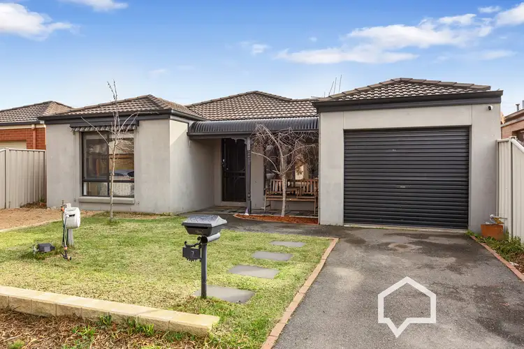 7 Black Wattle Avenue