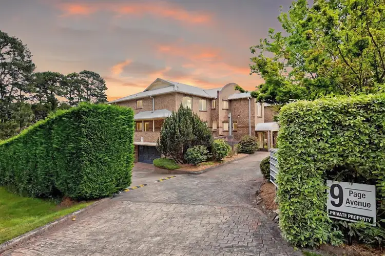2/9 Page Avenue, Wentworth Falls NSW 2782
