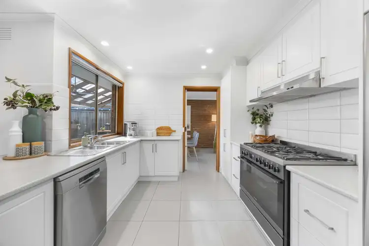 Fifth view of Homely house listing, 6 Wirilda Place, Keilor Downs VIC 3038