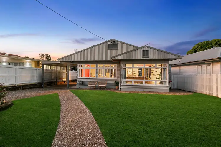 34 Ward Street, The Range QLD 4700