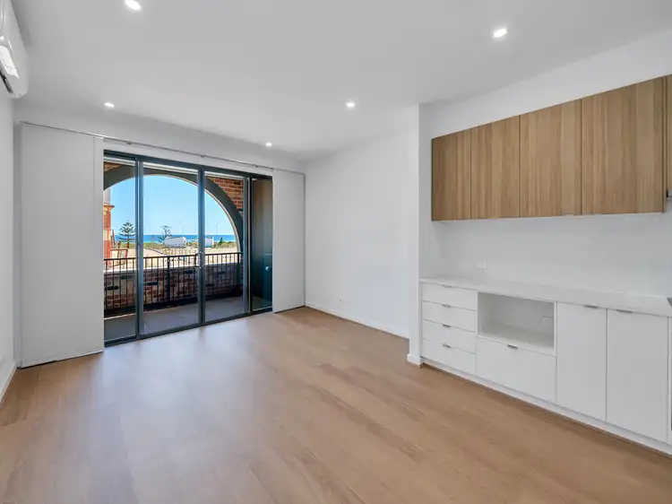 21 Fort Largs Boulevard