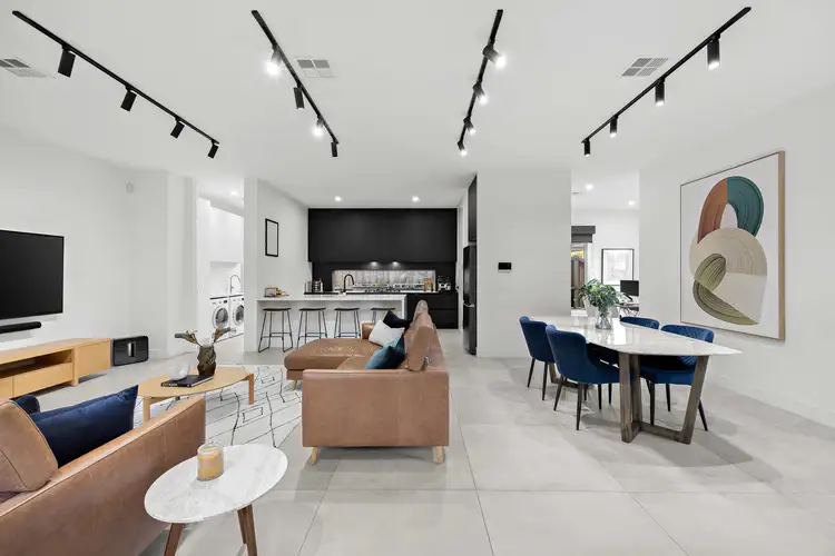 6 Breeze Terrace, Hillside VIC 3037