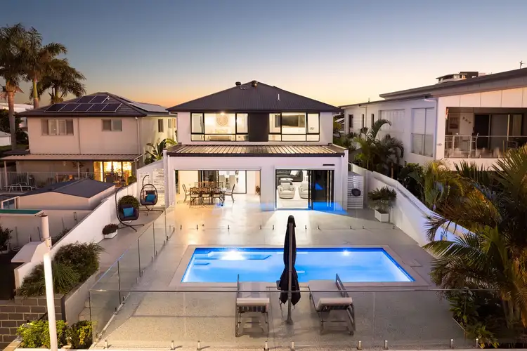 33 North View Street