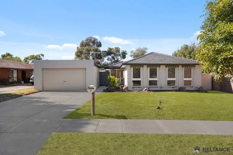 1 Dunvegan Drive, Kurunjang VIC 3337