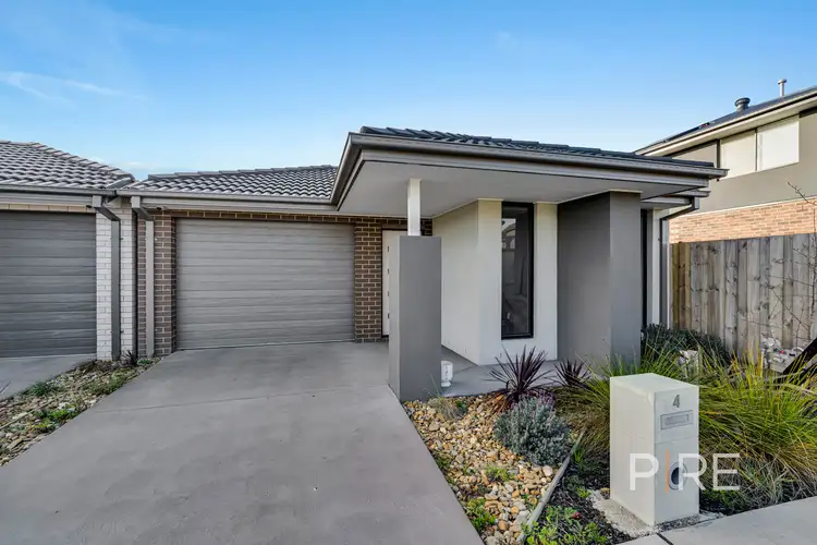 4 Semilla Street, Clyde North VIC 3978