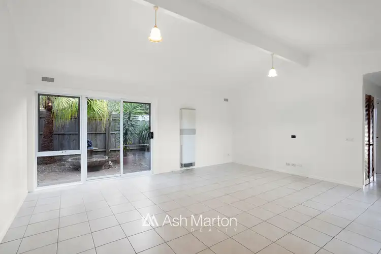 42 Lyrebird Drive, Carrum Downs VIC 3201
