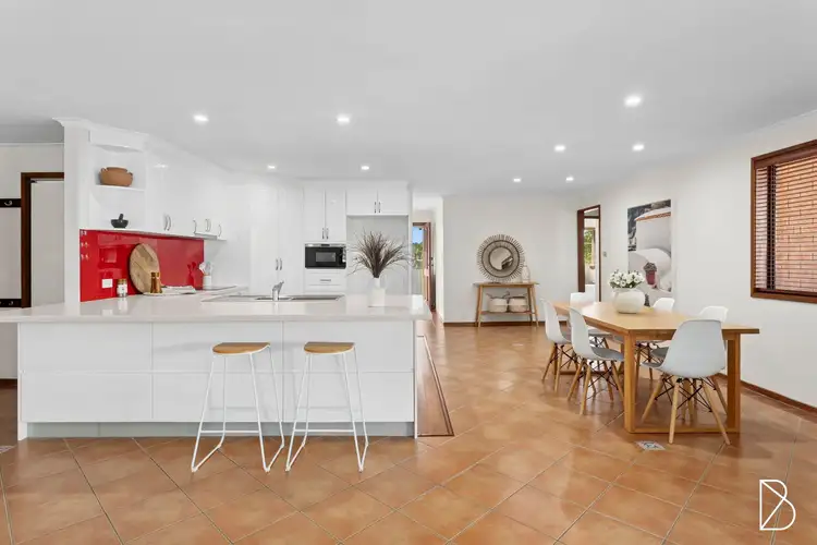 7 Sayer Place