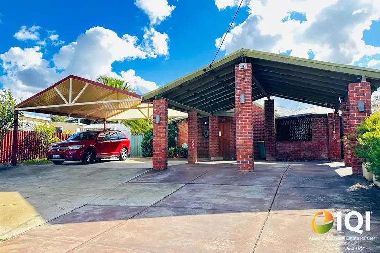 12 Braceby Close, Willetton WA 6155