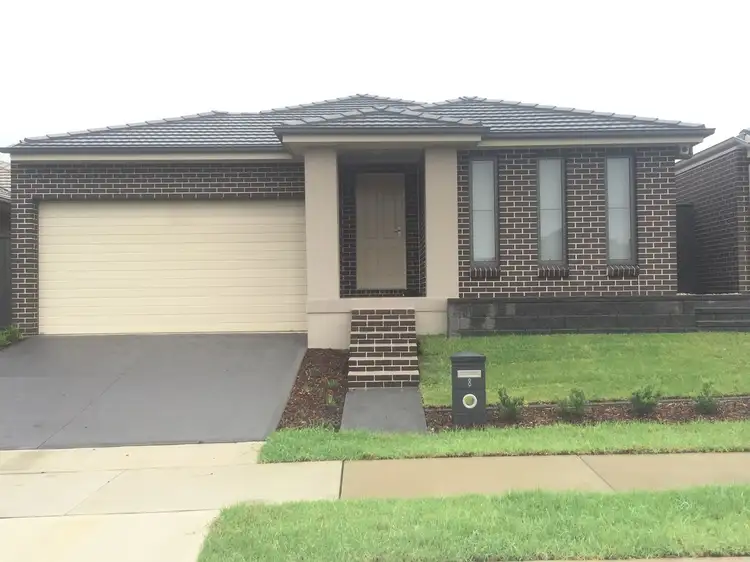 8 Xavier Crescent