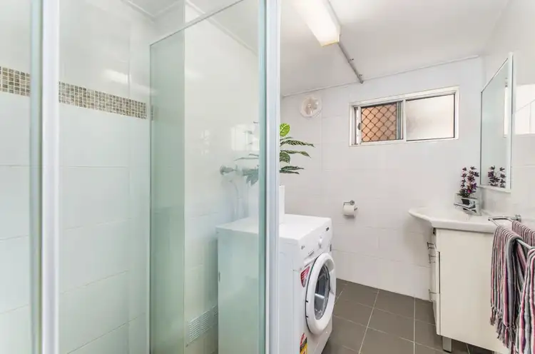 Sixth view of Homely unit listing, 2/5 Hollingworth Street, Port Macquarie NSW 2444