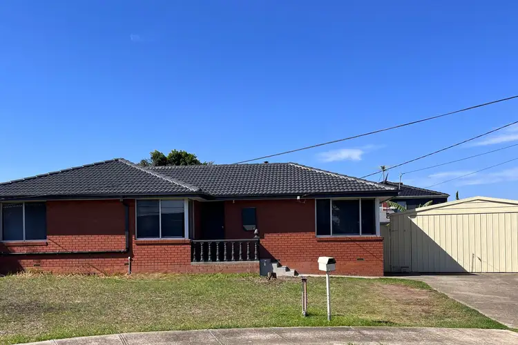 12 Bretton Court, St Albans VIC 3021