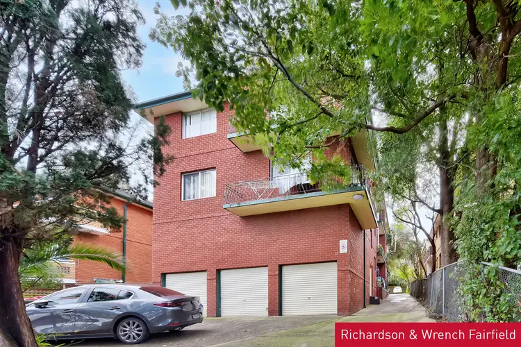 8/33 Bowden Street