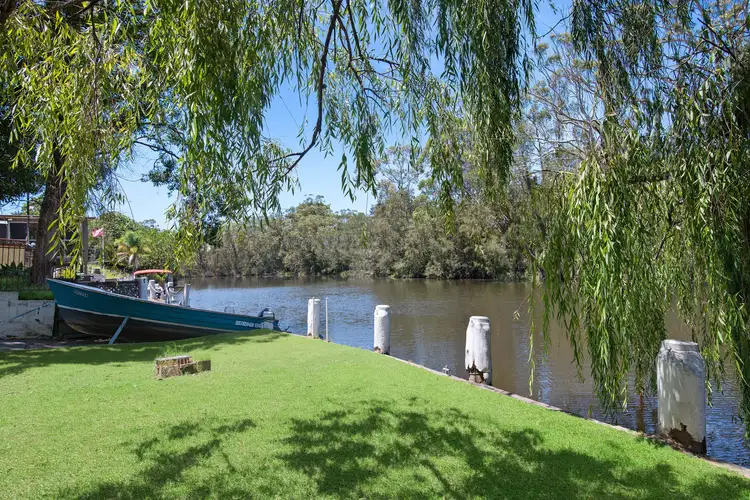 10 Geoffrey Road, Chittaway Point NSW 2261