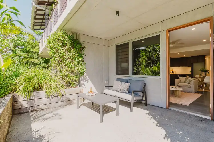 43/9 Easy Street