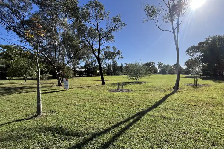 11 Ena Street, Dalby QLD 4405