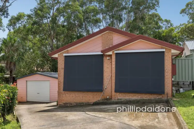 12 Kemp Place, Minto NSW 2566