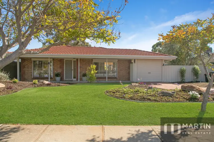 16 Farnsworth Drive, Morphett Vale SA 5162