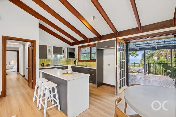 15 Kurrambi Crescent, Hallett Cove SA 5158